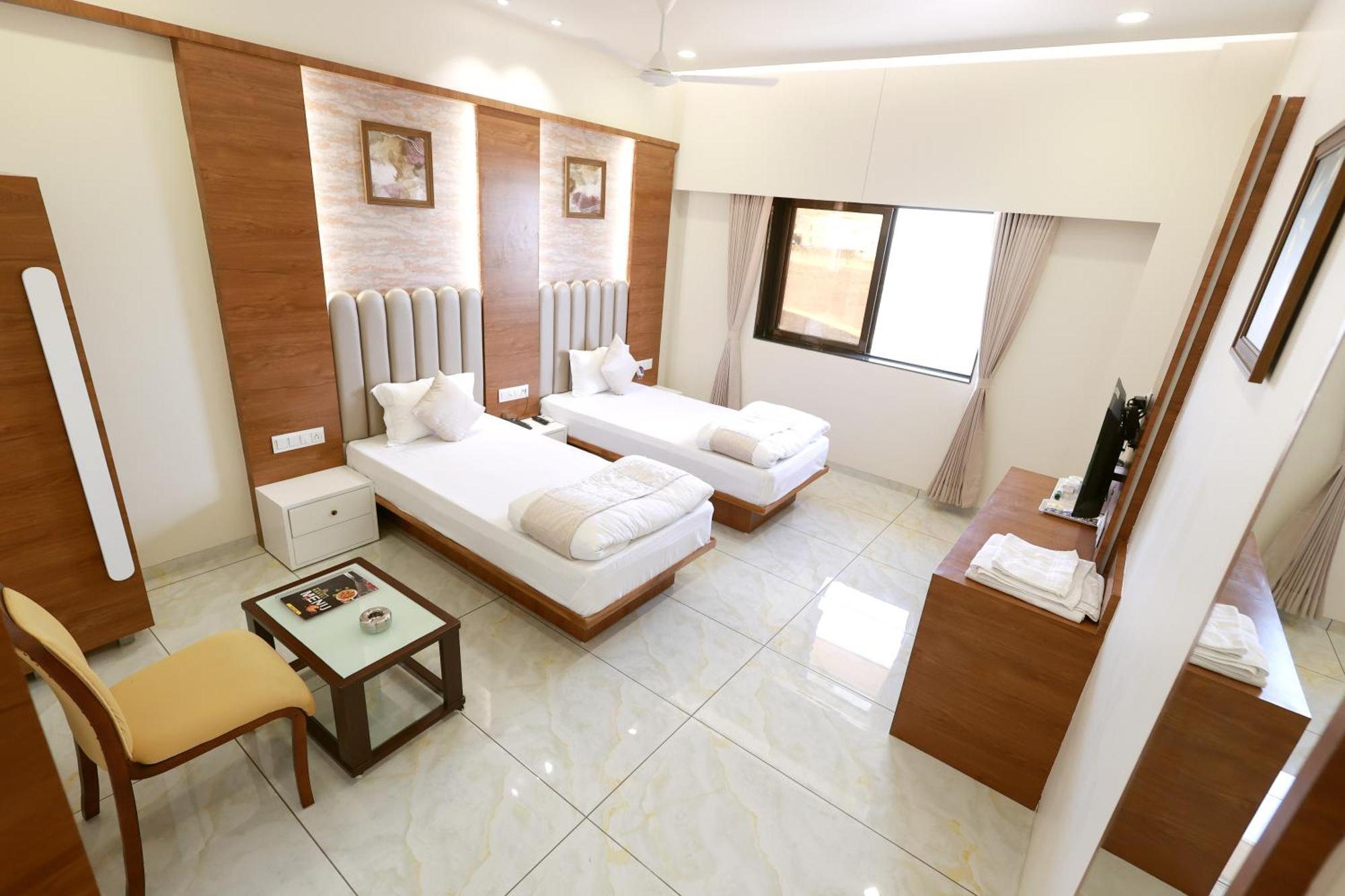 Hotel Grand Haveli Achad Exterior photo